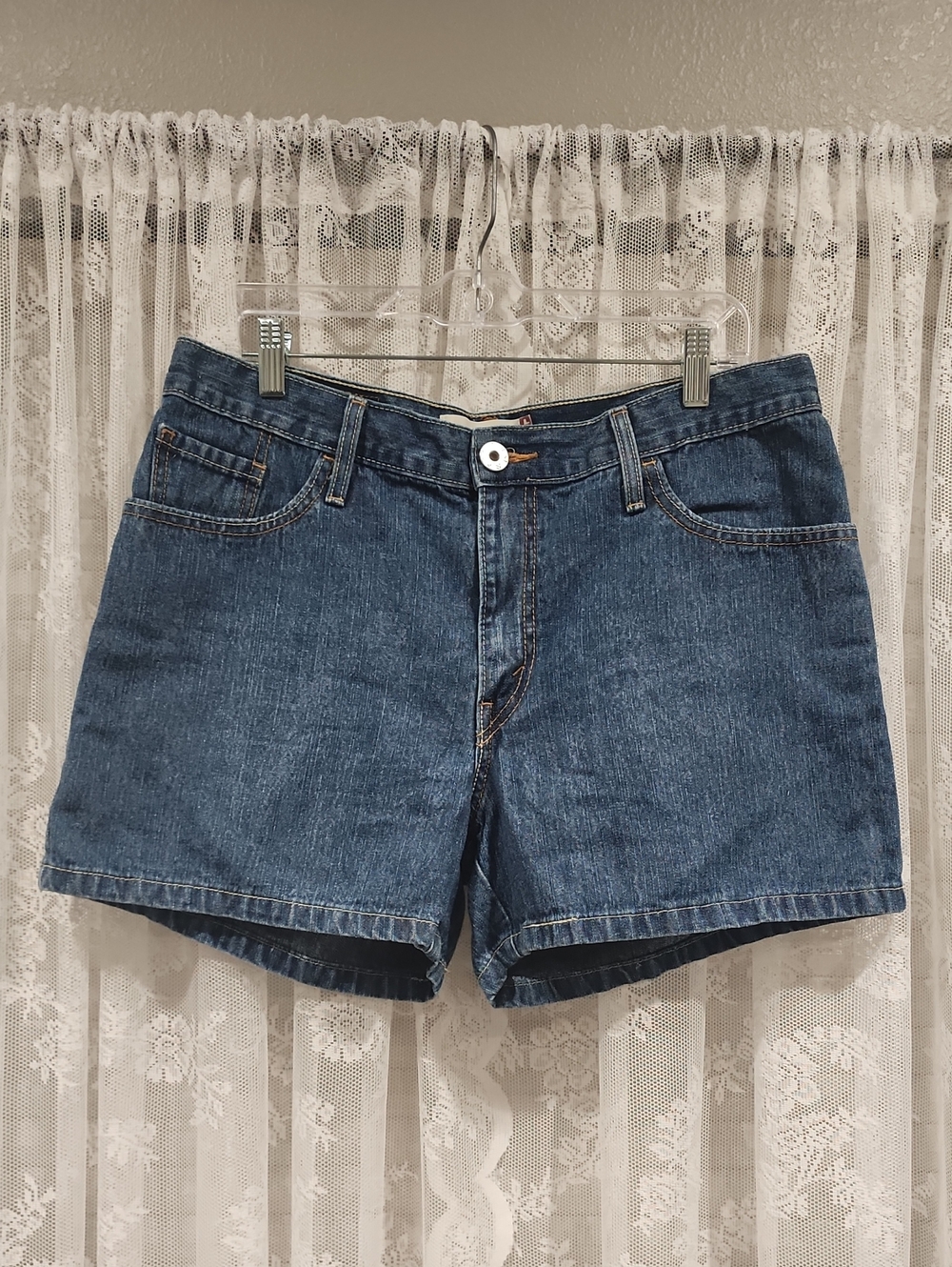 LEVI'S "LOW" SHORTS